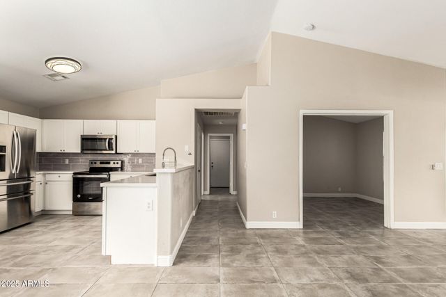 21831 N 32ND Avenue, Phoenix, AZ 85027