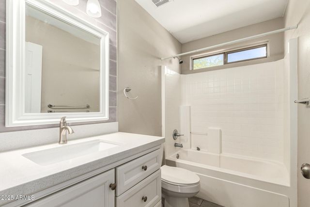 21831 N 32ND Avenue, Phoenix, AZ 85027