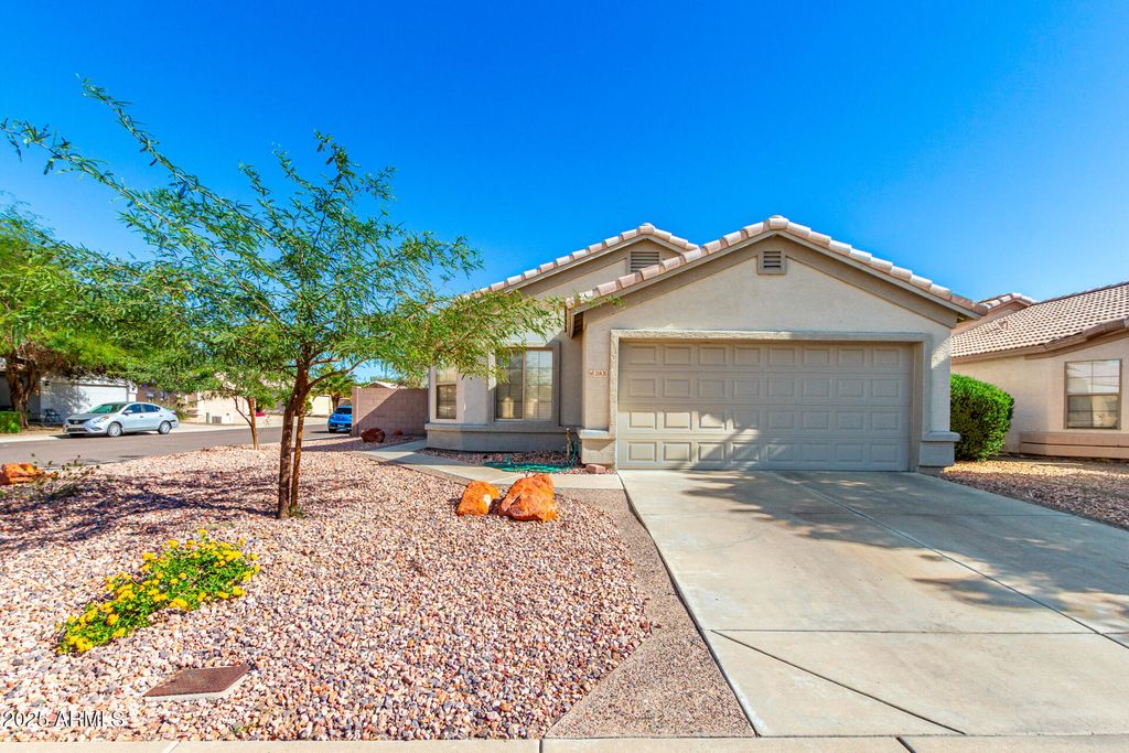 21831 N 32ND Avenue, Phoenix, AZ 85027