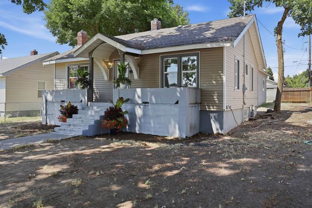 1208 W Gordon Ave, Spokane, WA 99205