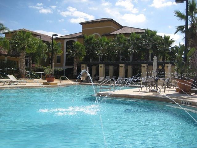 8341 38TH STREET CIRCLE E 107, Sarasota, FL 34243
