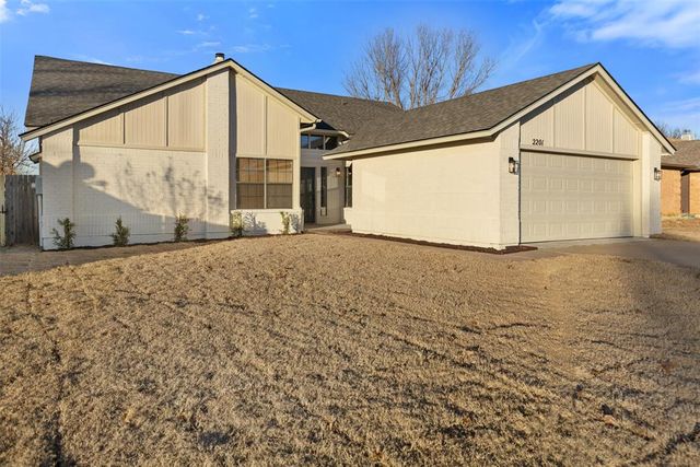 2201 Gebron Drive, Edmond, OK 73003