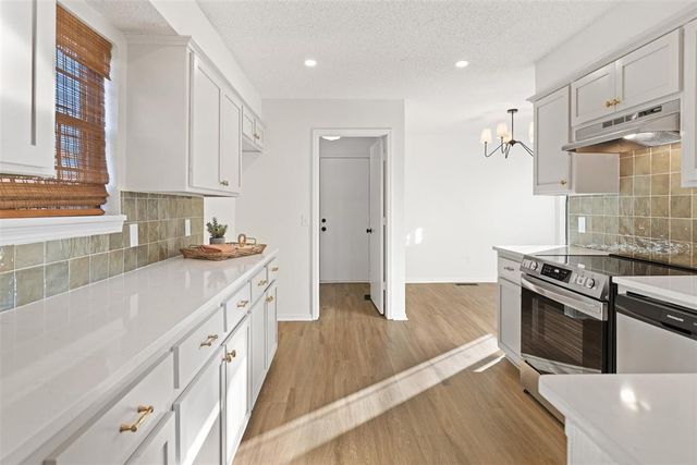 2201 Gebron Drive, Edmond, OK 73003