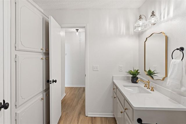 2201 Gebron Drive, Edmond, OK 73003