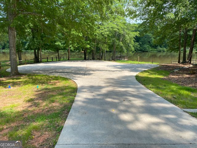 475 Harbour Shores, Jackson, GA 30233