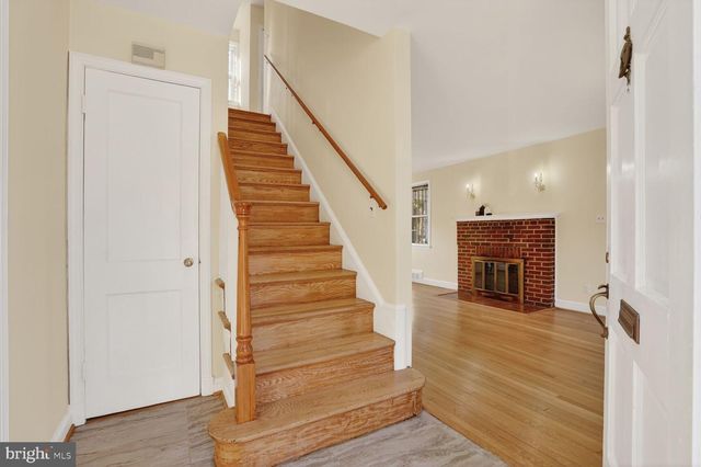 2021 32ND PL SE, Washington, DC 20020