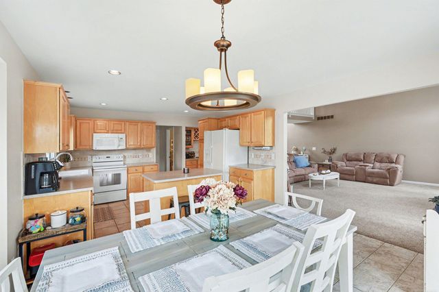 21368 Rome Street, Macomb Twp, MI 48044