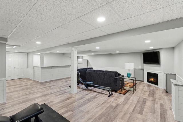 21368 Rome Street, Macomb Twp, MI 48044