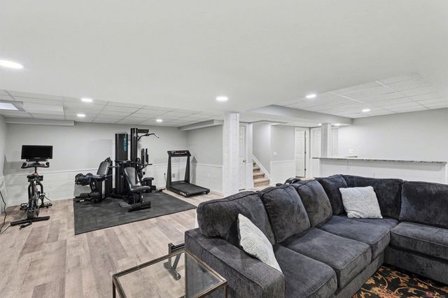 21368 Rome Street, Macomb Twp, MI 48044