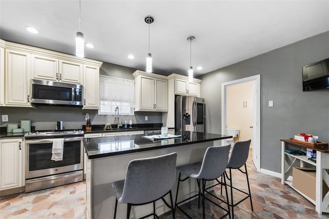 504 Howell St, Dawson, PA 15428