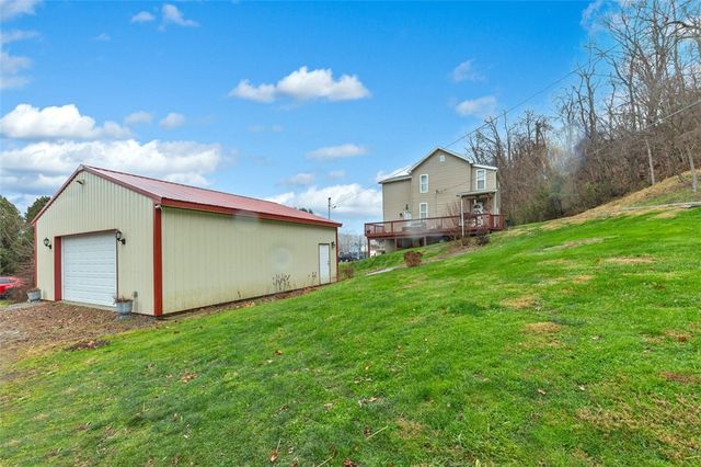 504 Howell St, Dawson, PA 15428