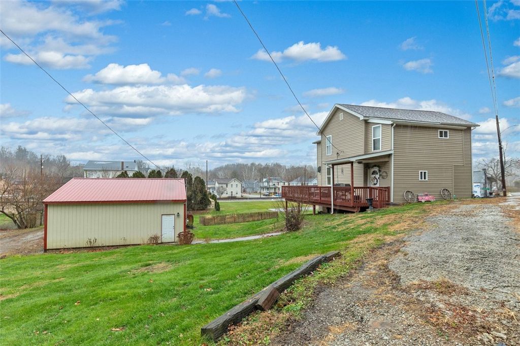 504 Howell St, Dawson, PA 15428