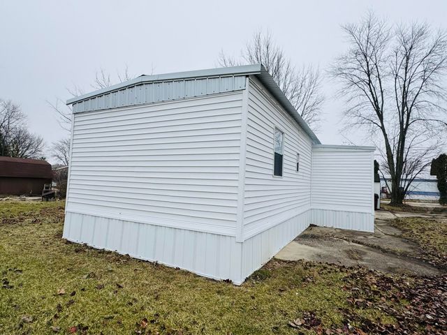 604 W John Beers Road 2L, Stevensville, MI 49127