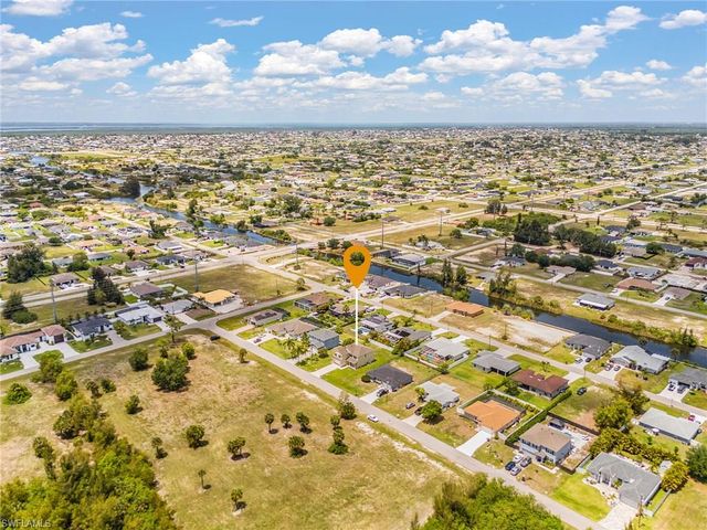 2235 SW 2nd LN, Cape Coral, FL 33991