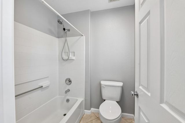2674 Maybrook Dr, Sacramento, CA 95835