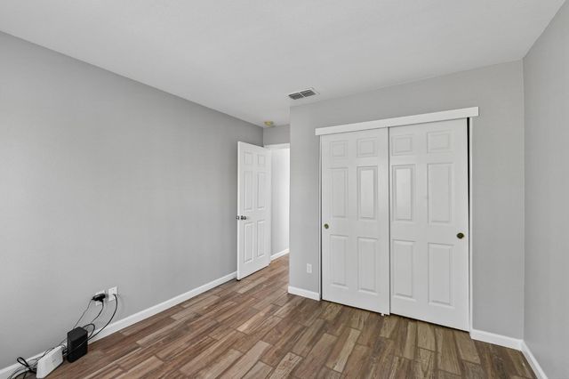 2674 Maybrook Dr, Sacramento, CA 95835
