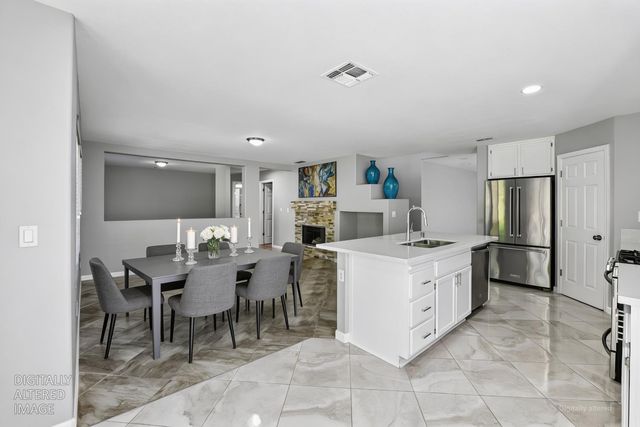 2674 Maybrook Dr, Sacramento, CA 95835