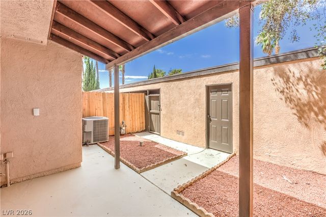 513 Starfire Place, Las Vegas, NV 89107
