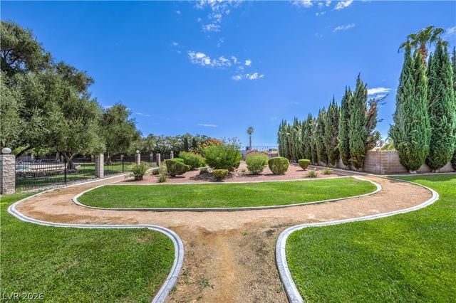 513 Starfire Place, Las Vegas, NV 89107