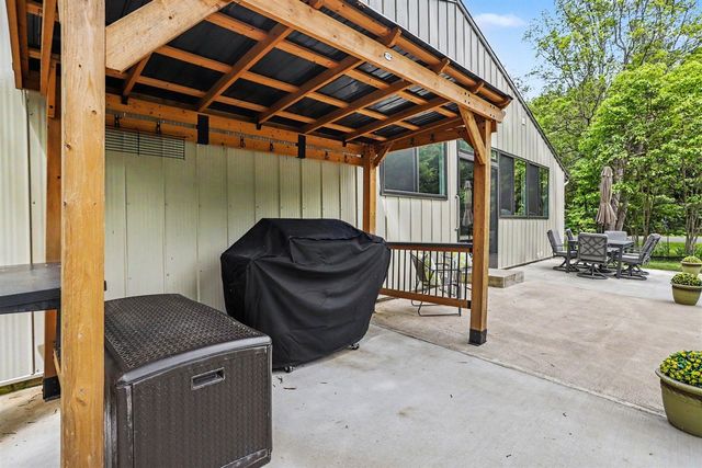 35883 Riverview Drive, Paw Paw, MI 49079