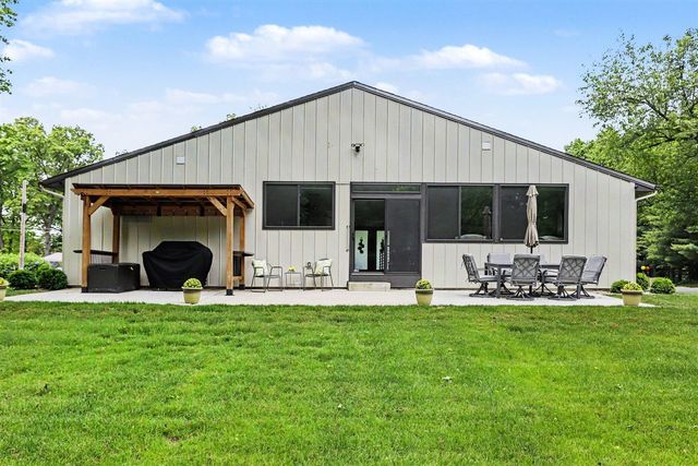 35883 Riverview Drive, Paw Paw, MI 49079