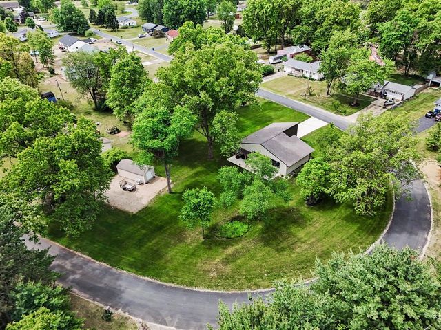 35883 Riverview Drive, Paw Paw, MI 49079