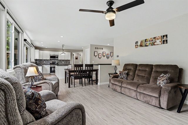 35883 Riverview Drive, Paw Paw, MI 49079