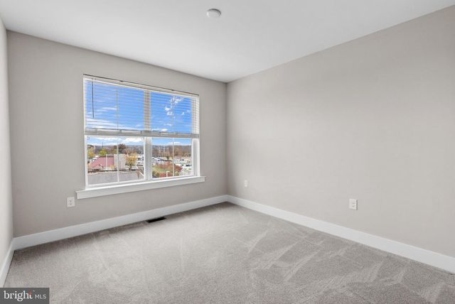 105 HIGHER ROCK CT, North Wales, PA 19454