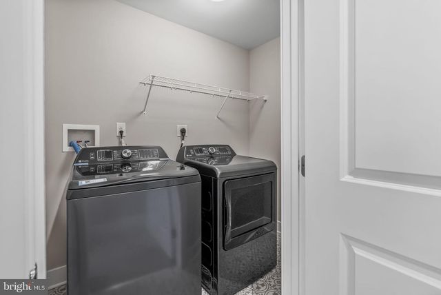 105 HIGHER ROCK CT, North Wales, PA 19454