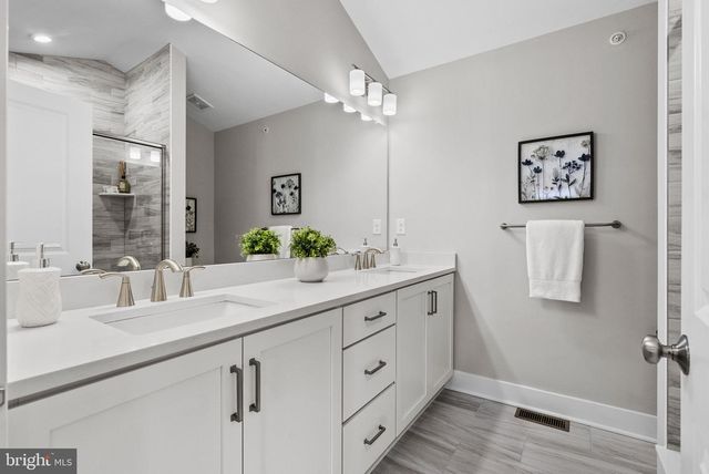 105 HIGHER ROCK CT, North Wales, PA 19454