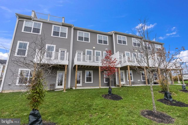 105 HIGHER ROCK CT, North Wales, PA 19454