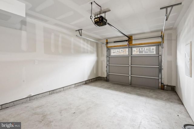 105 HIGHER ROCK CT, North Wales, PA 19454