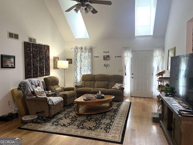 942 Creek Run Place, Temple, GA 30179