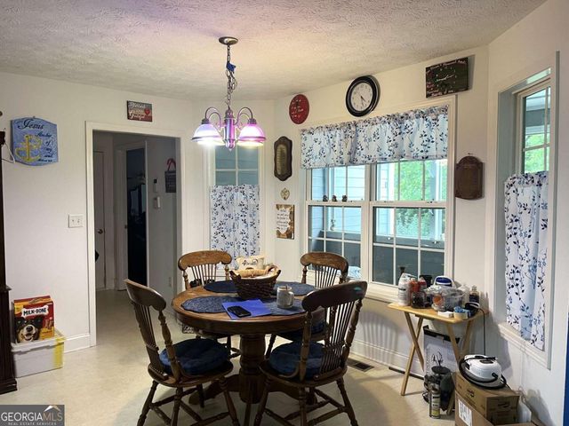 942 Creek Run Place, Temple, GA 30179