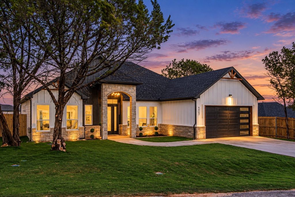 5407 Van Horn Drive, Granbury, TX 76048 — photo 2