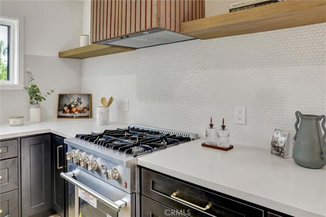 5218 Barker Drive, Los Angeles, CA 90042