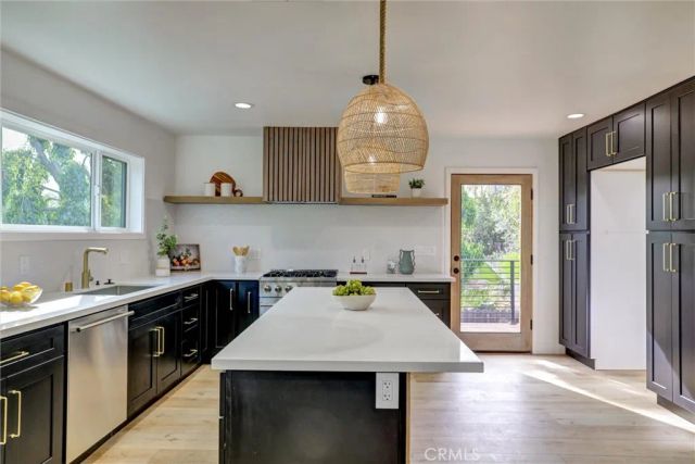 5218 Barker Drive, Los Angeles, CA 90042