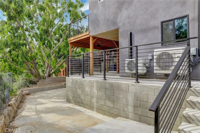 5218 Barker Drive, Los Angeles, CA 90042