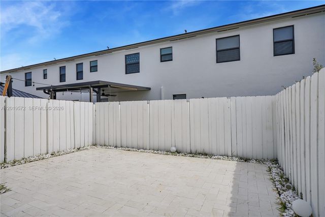 12954 SW 231st St, Miami, FL 33170