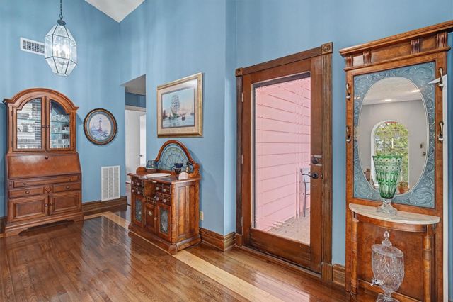 2205 Mission Street, Kemah, TX 77565