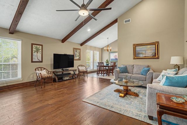 2205 Mission Street, Kemah, TX 77565