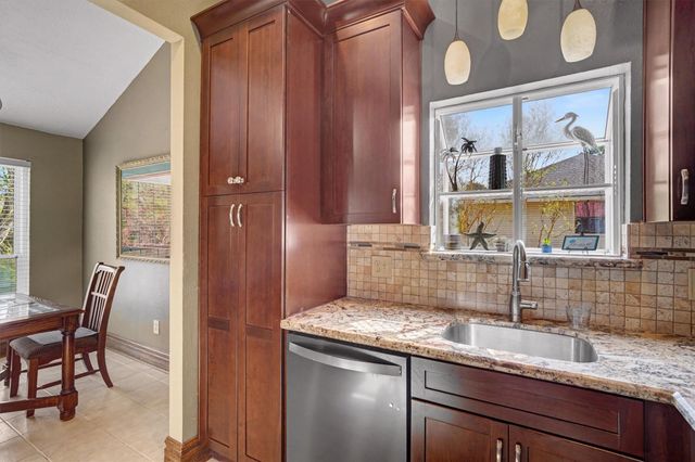 2205 Mission Street, Kemah, TX 77565