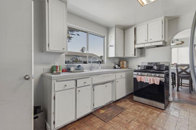 1192 Elm Avenue, Seaside, CA 93955