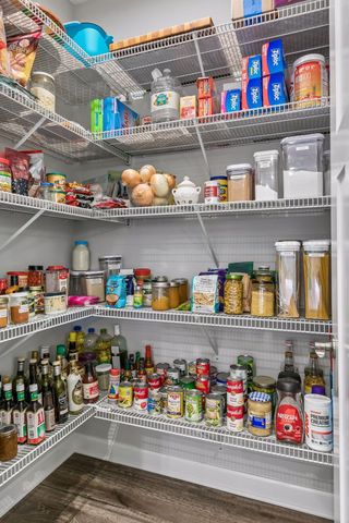 9557 James Circle N, Lake Elmo, MN 55042
