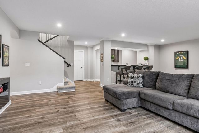 9557 James Circle N, Lake Elmo, MN 55042
