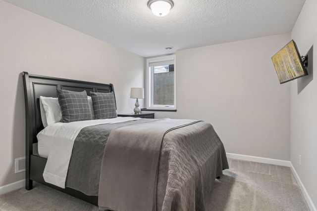 9557 James Circle N, Lake Elmo, MN 55042