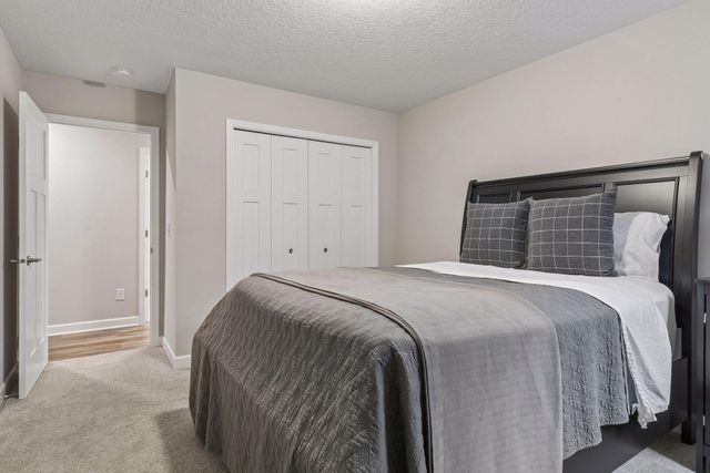 9557 James Circle N, Lake Elmo, MN 55042