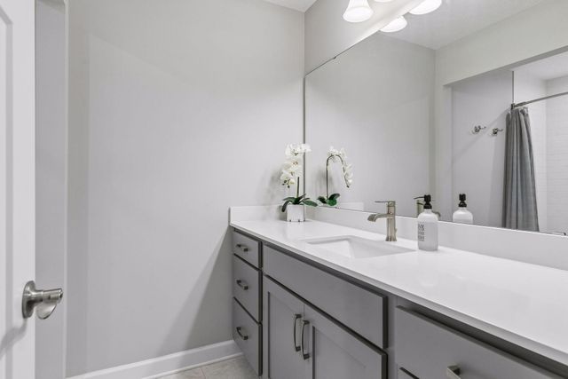 9557 James Circle N, Lake Elmo, MN 55042