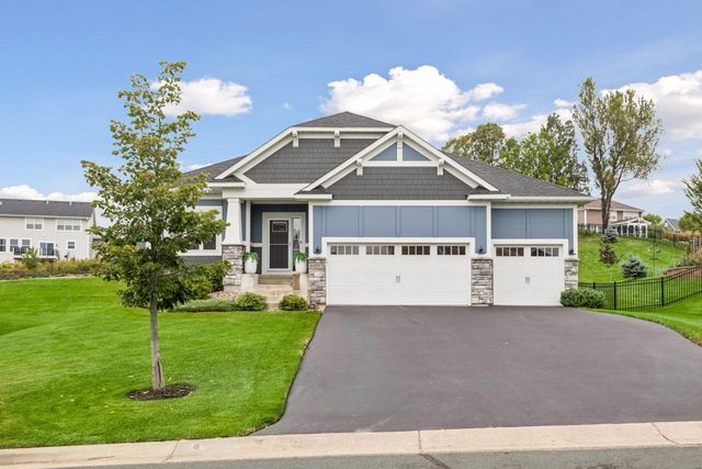 9557 James Circle N, Lake Elmo, MN 55042