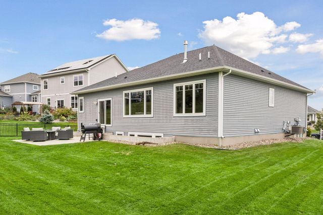 9557 James Circle N, Lake Elmo, MN 55042